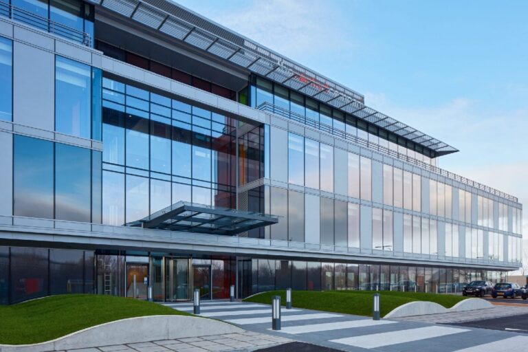 Best Glass Curtain Walls United States: 2026 Architectural Guide